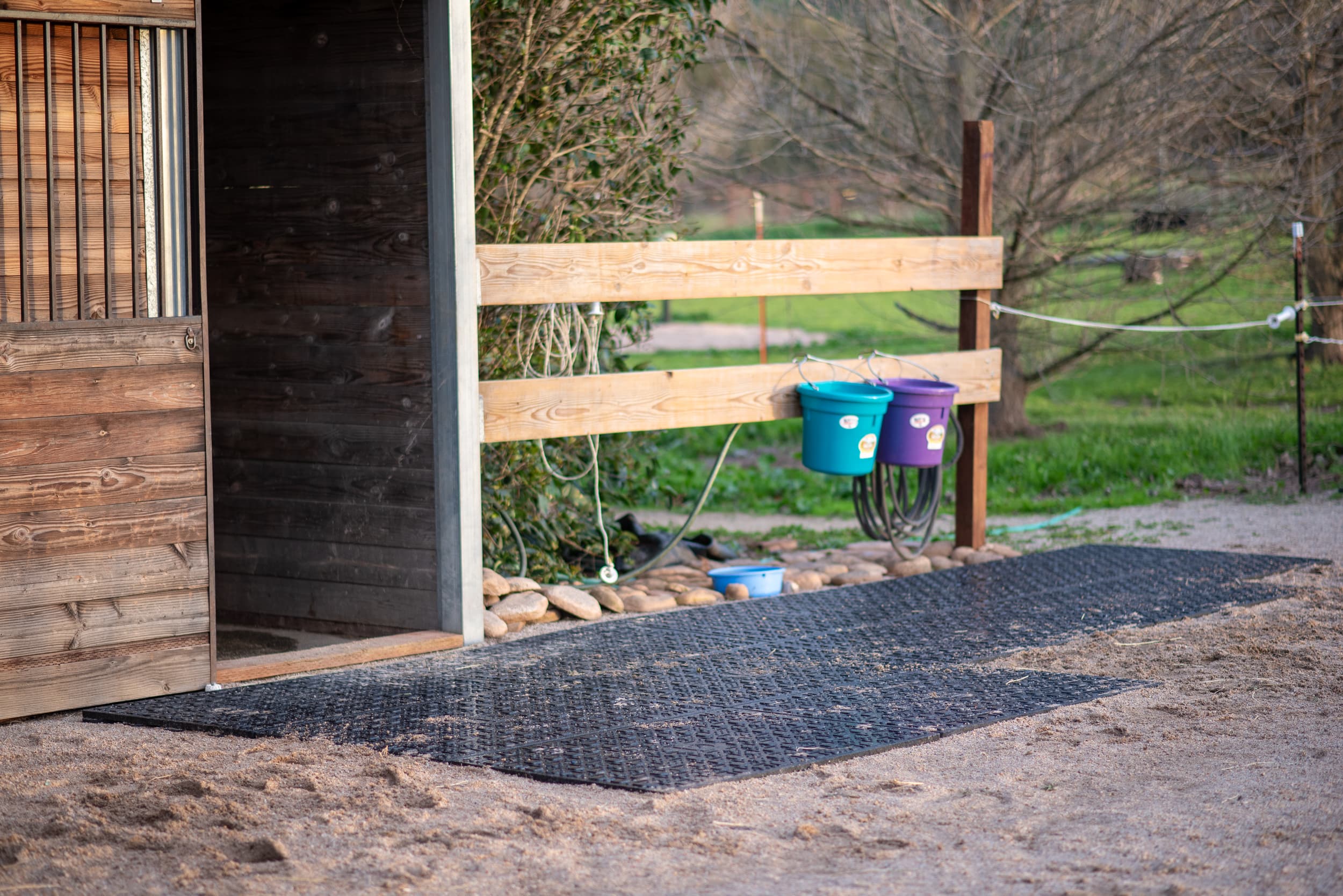 Equinox Mud Grids stabilization for horses (7)